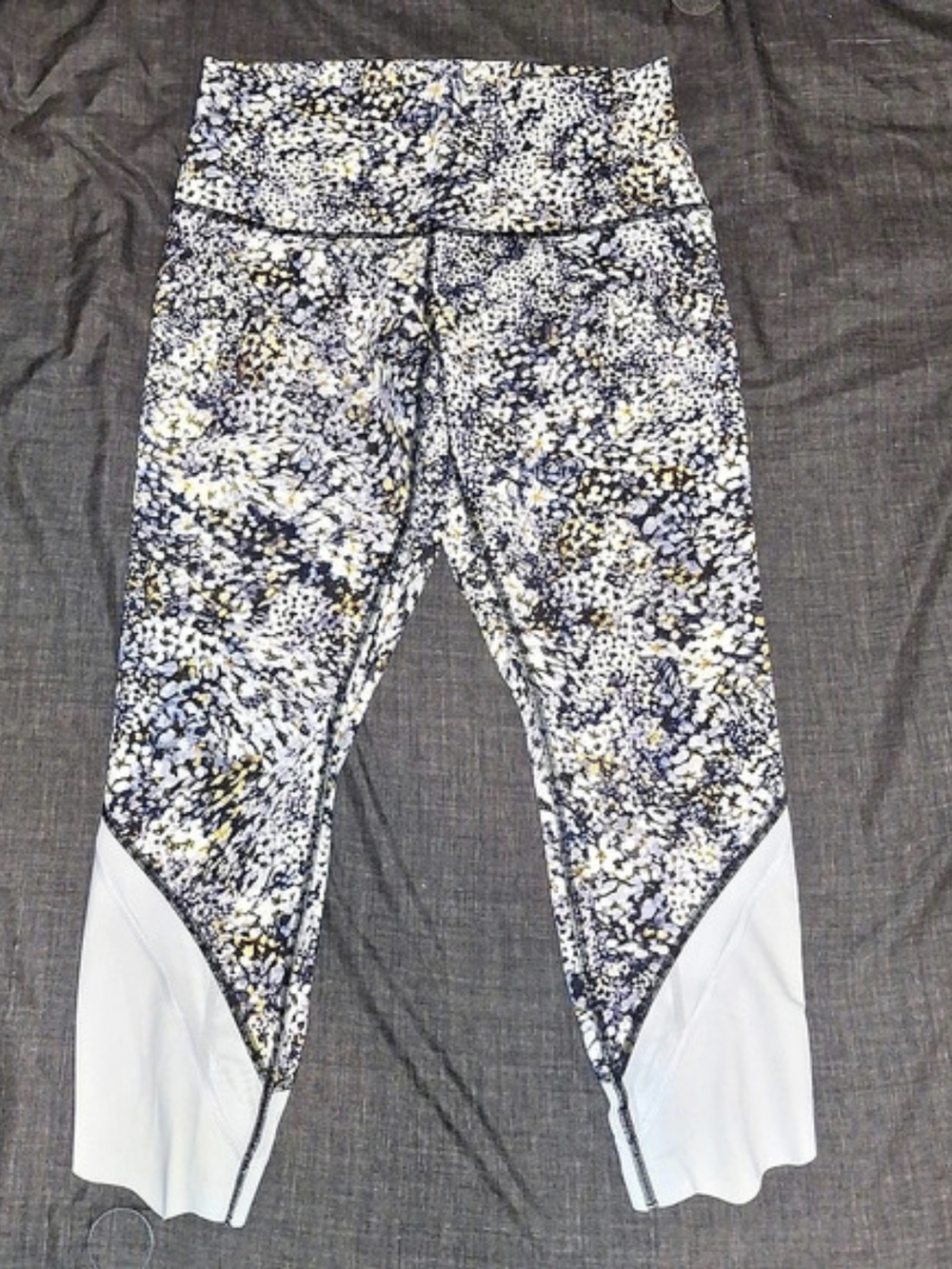 lululemon Wunder Under Crop High-Rise *Roll Down Scallop Full-On Luxtreme 23"